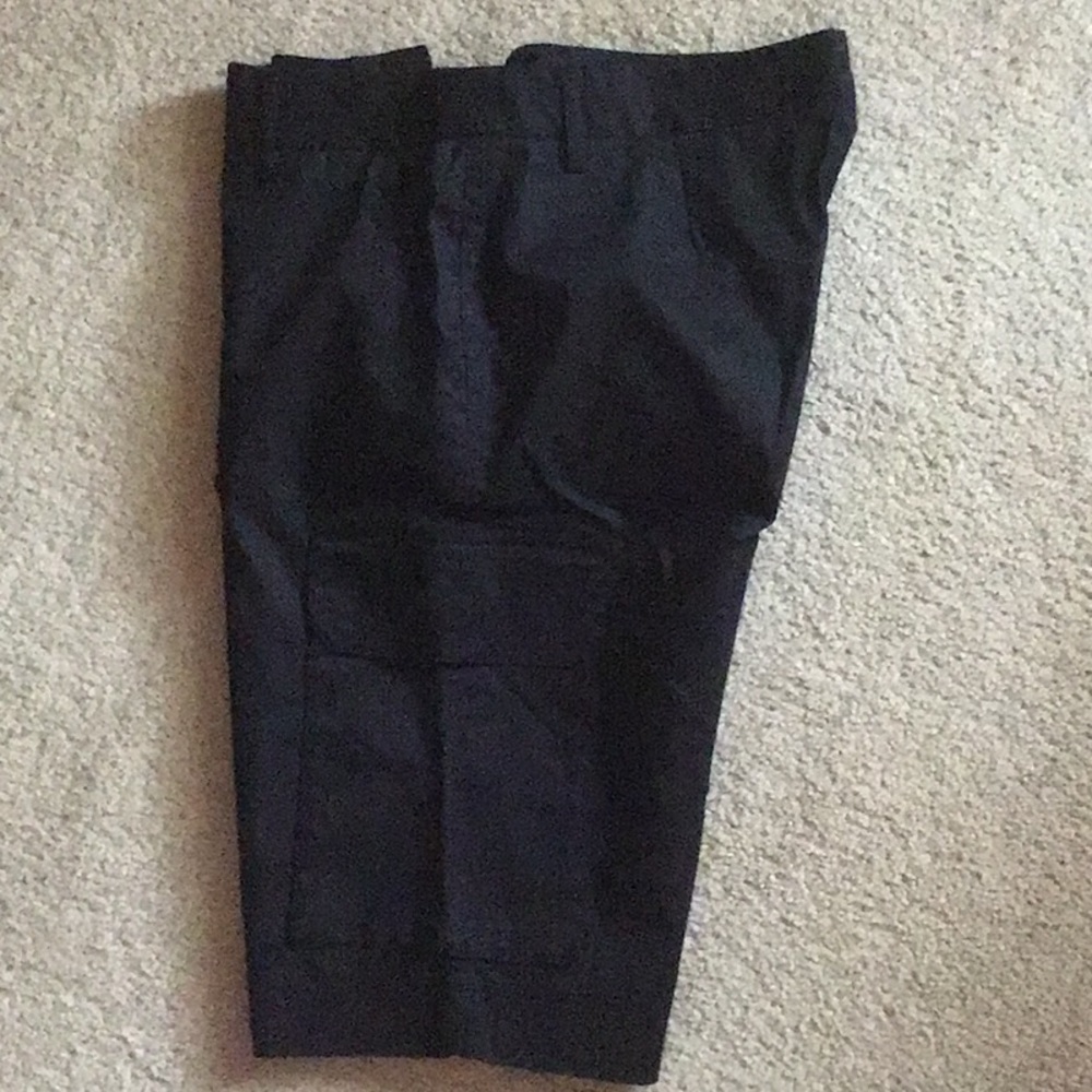 Bermuda cargo shorts